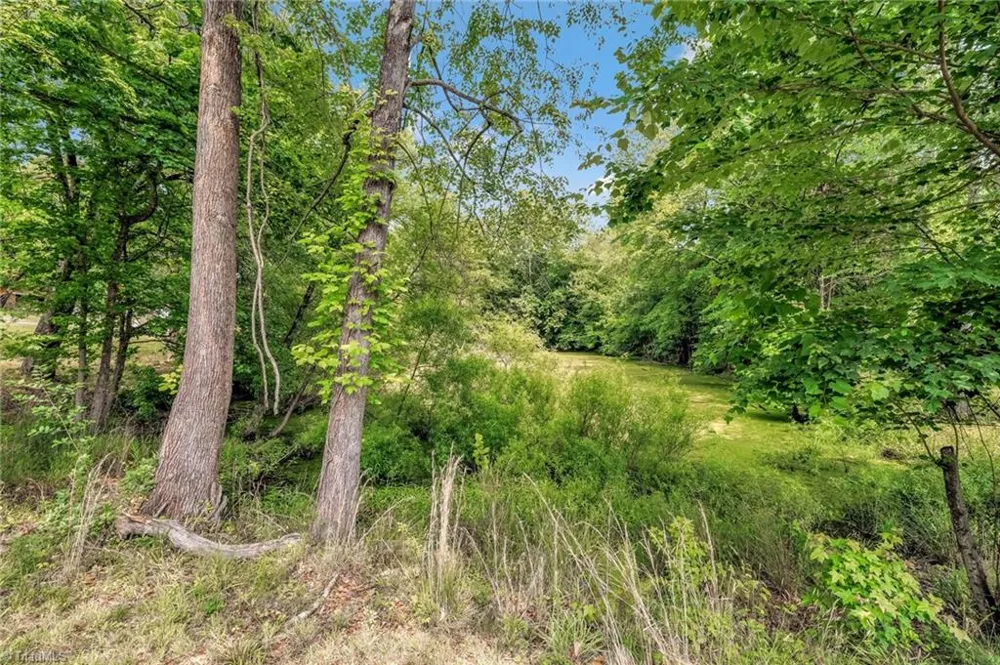 7549 Sunnyvale Drive High Point, NC 27265