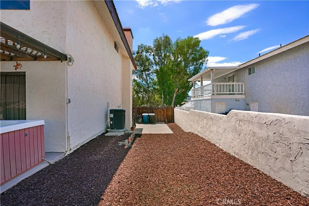 22024 Vacation Drive Canyon Lake, CA 92587