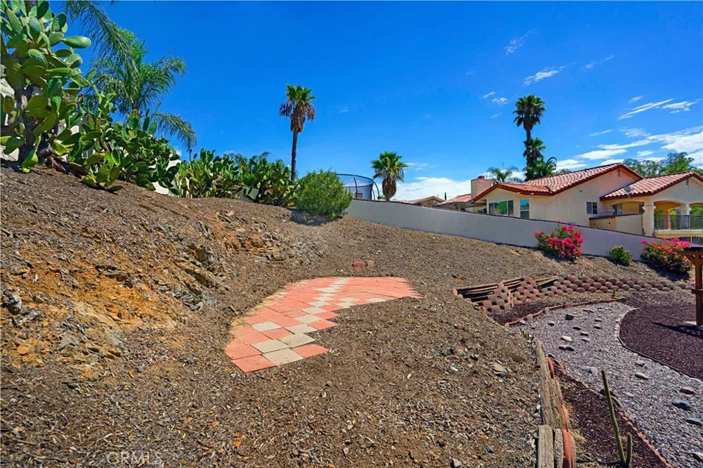 22024 Vacation Drive Canyon Lake, CA 92587
