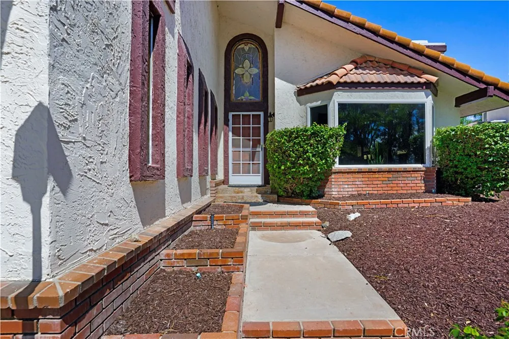 22024 Vacation Drive Canyon Lake, CA 92587