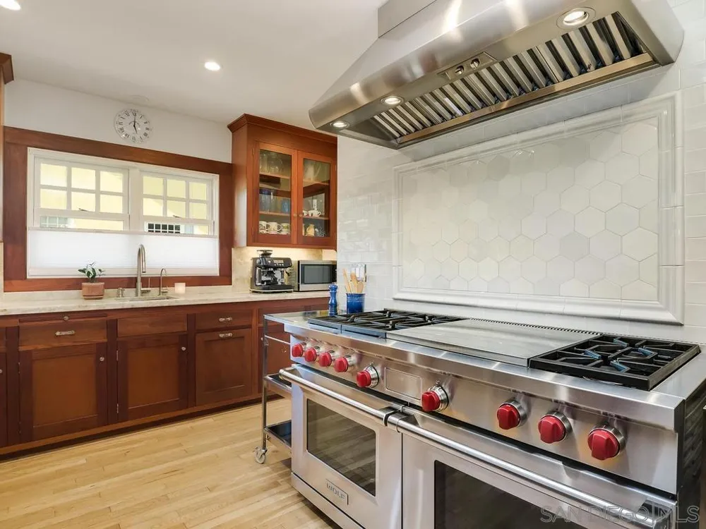 3226 Brant St San Diego, CA 92103