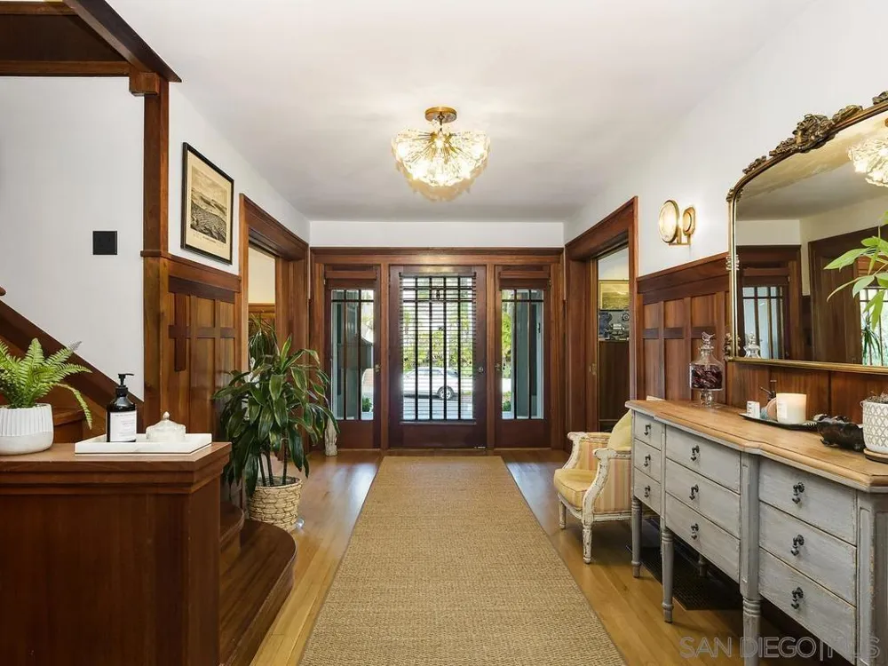 3226 Brant St San Diego, CA 92103