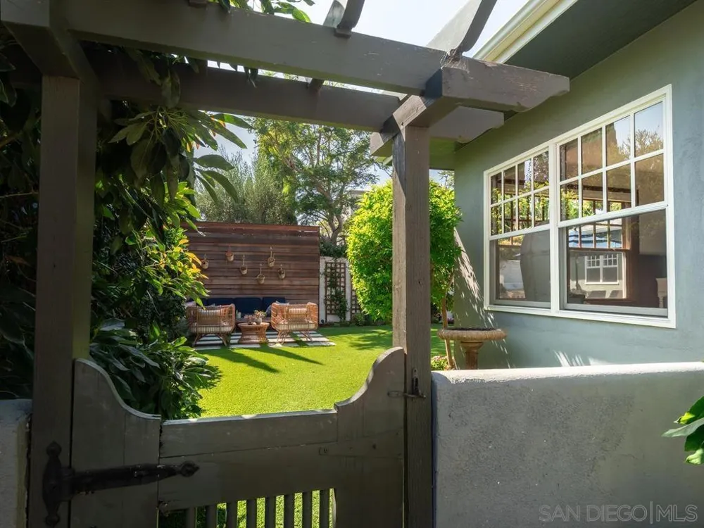 3226 Brant St San Diego, CA 92103