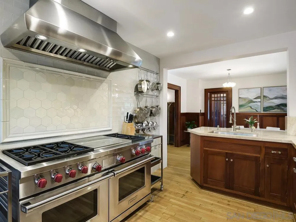 3226 Brant St San Diego, CA 92103