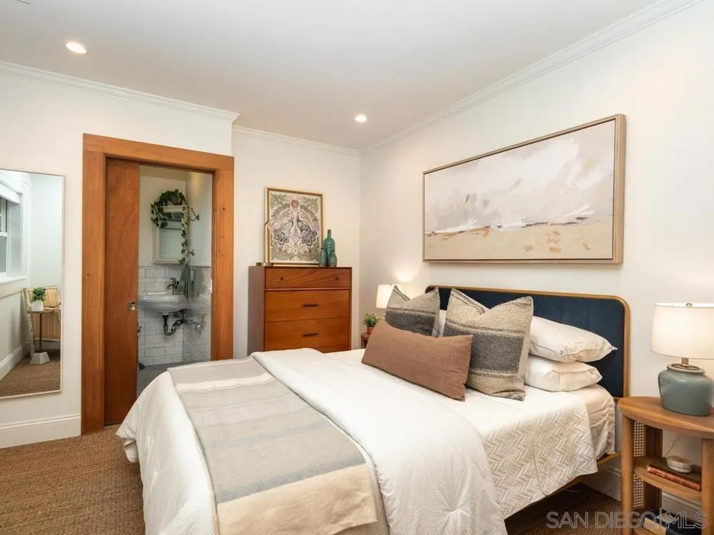 3226 Brant St San Diego, CA 92103