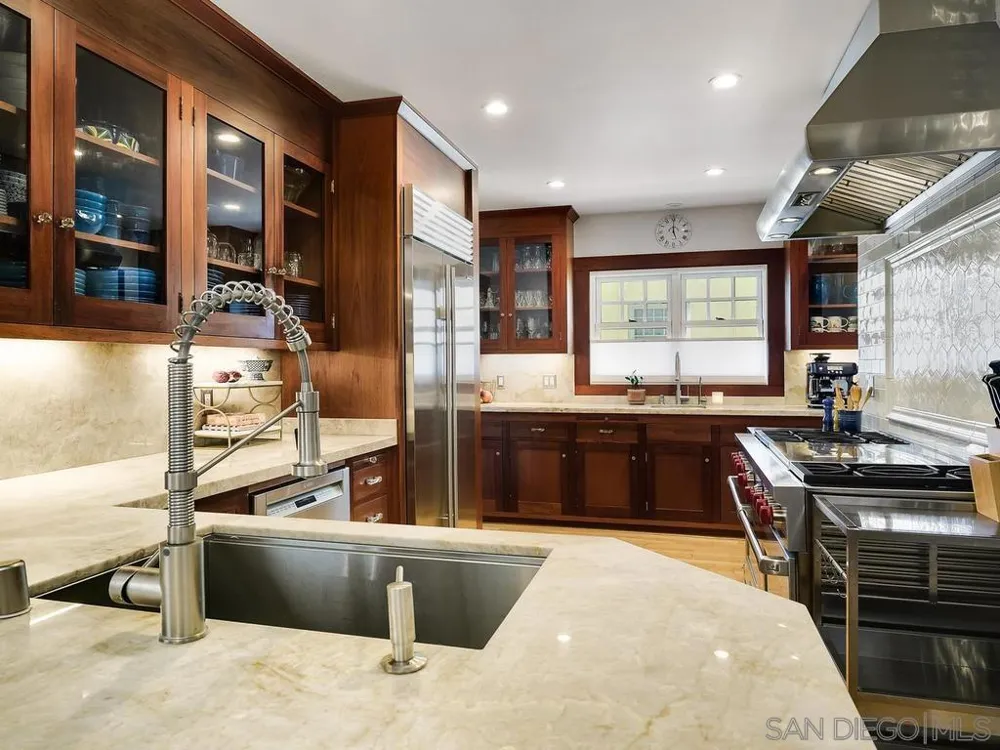 3226 Brant St San Diego, CA 92103