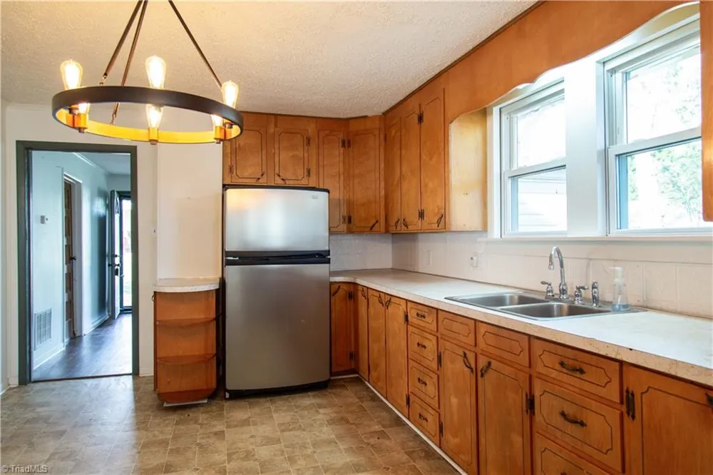 149 Gilreath Brook Street North Wilkesboro, NC 28659
