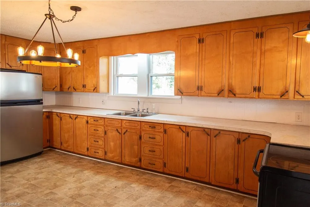 149 Gilreath Brook Street North Wilkesboro, NC 28659