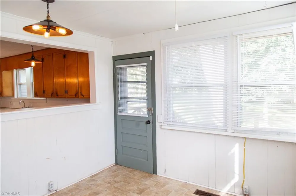 149 Gilreath Brook Street North Wilkesboro, NC 28659