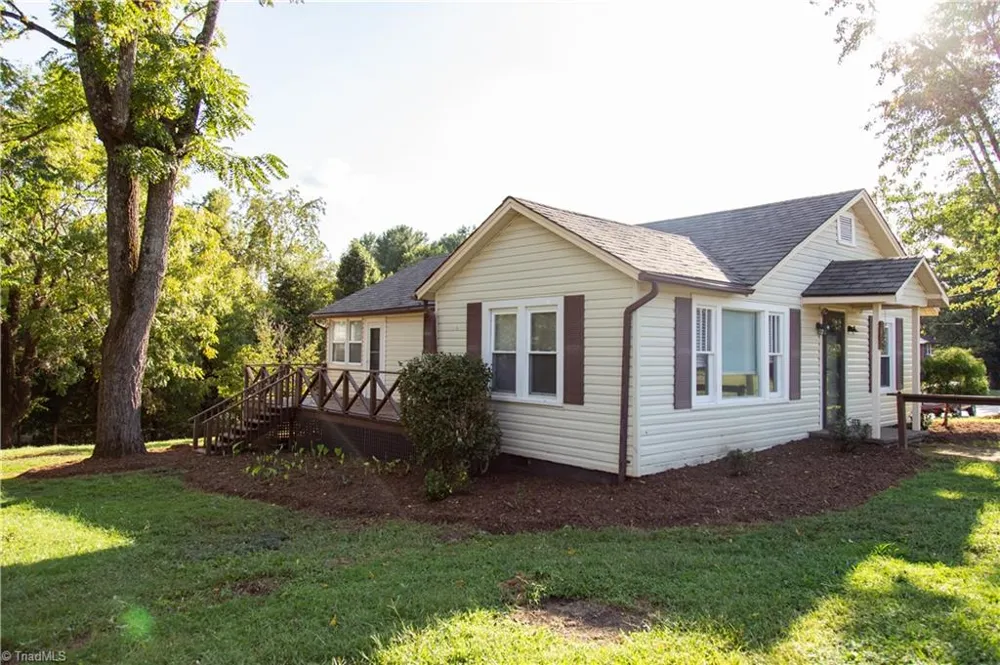 149 Gilreath Brook Street North Wilkesboro, NC 28659