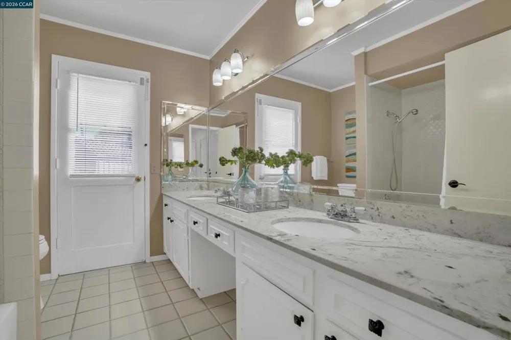 2975 Graymont Ct Concord, CA 94518