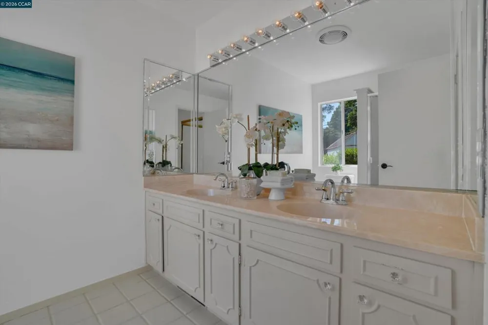 2975 Graymont Ct Concord, CA 94518
