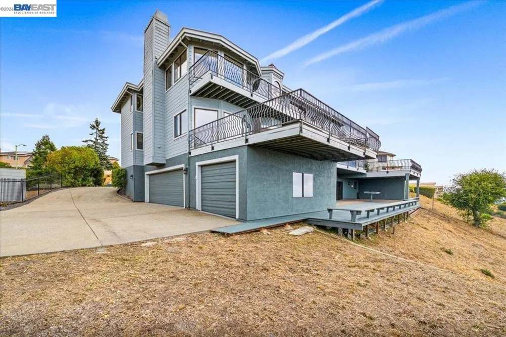 13331 Campus Dr Oakland, CA 94619
