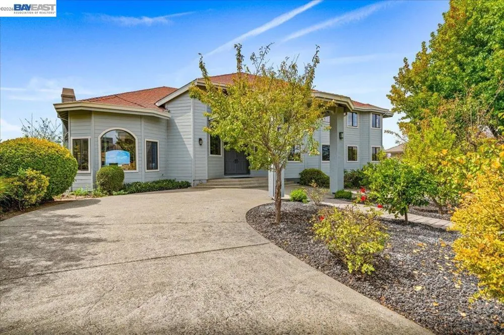 13331 Campus Dr Oakland, CA 94619