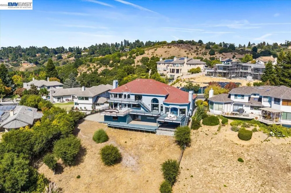 13331 Campus Dr Oakland, CA 94619