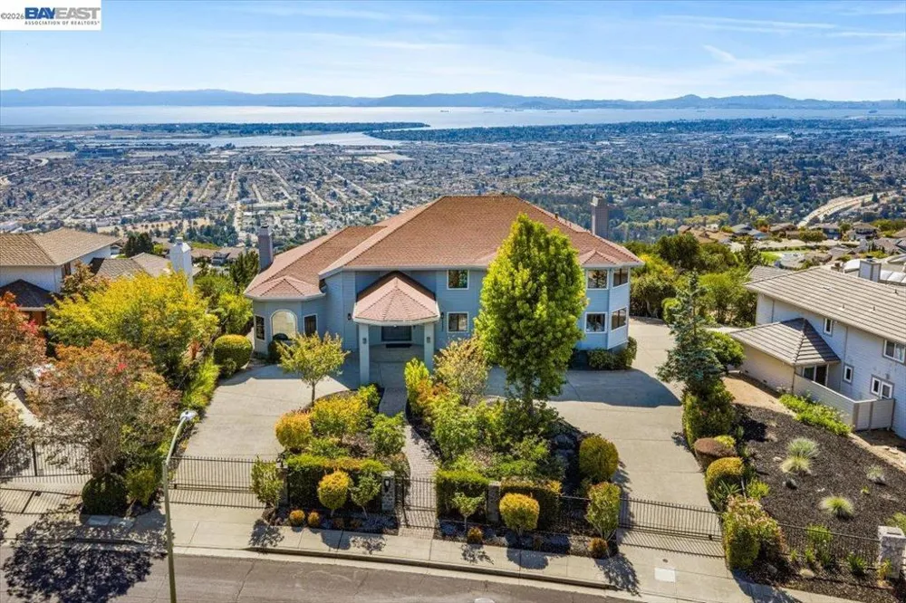 13331 Campus Dr Oakland, CA 94619