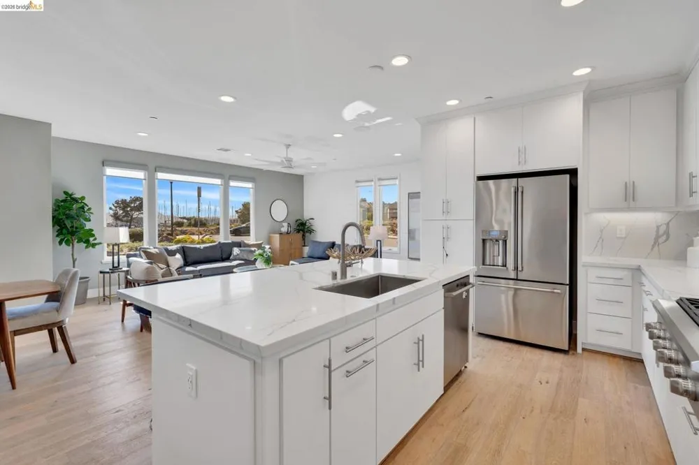 6 Waterline Pl Richmond, CA 94801