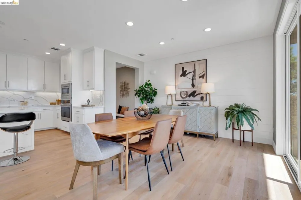 6 Waterline Pl Richmond, CA 94801