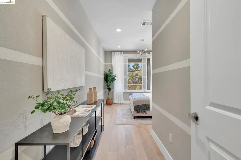 6 Waterline Pl Richmond, CA 94801