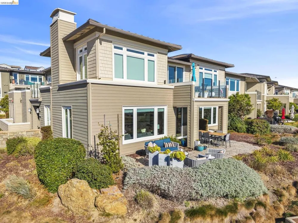 6 Waterline Pl Richmond, CA 94801