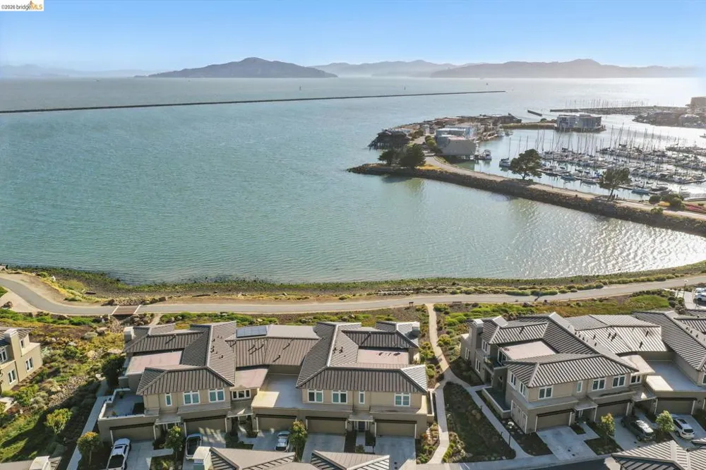 6 Waterline Pl Richmond, CA 94801