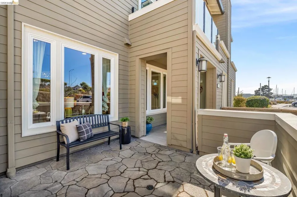 6 Waterline Pl Richmond, CA 94801