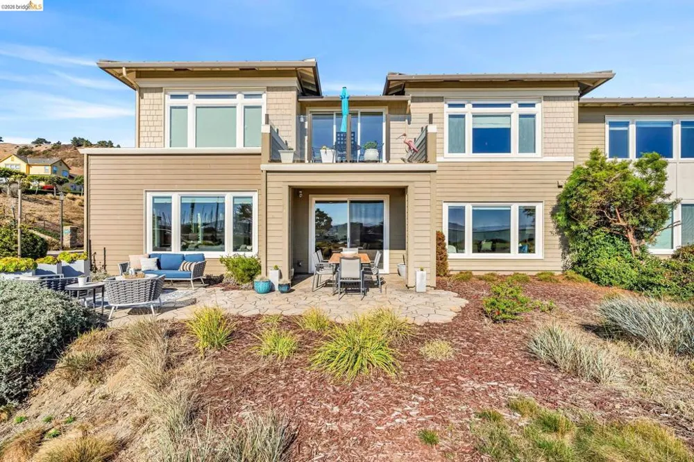 6 Waterline Pl Richmond, CA 94801