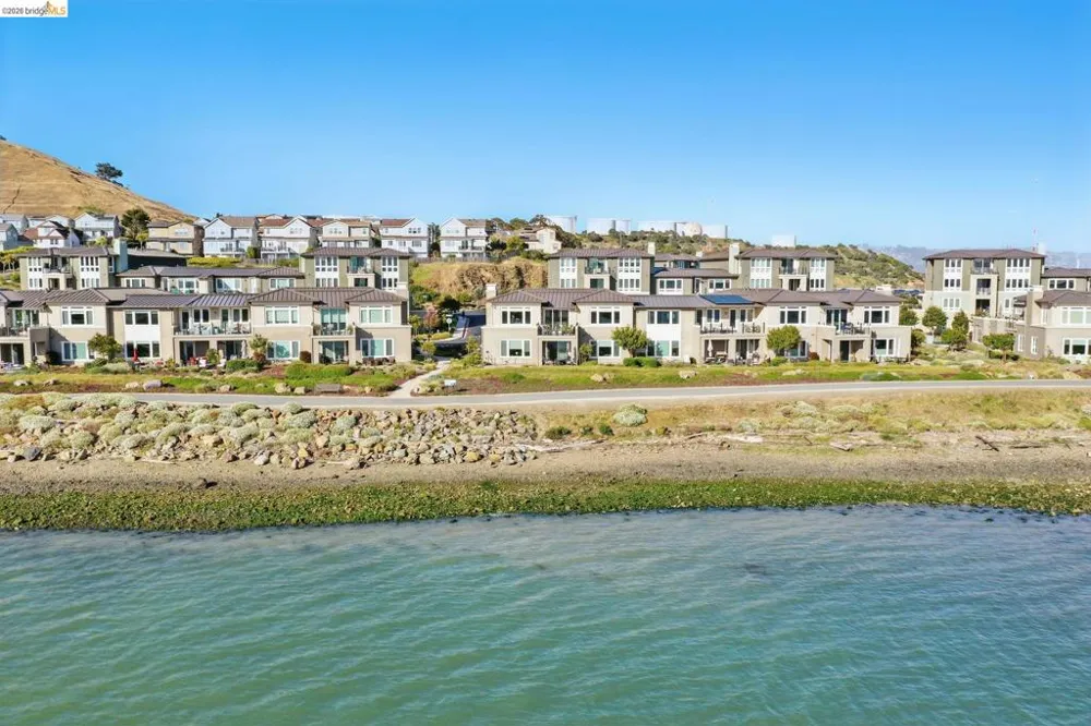 6 Waterline Pl Richmond, CA 94801