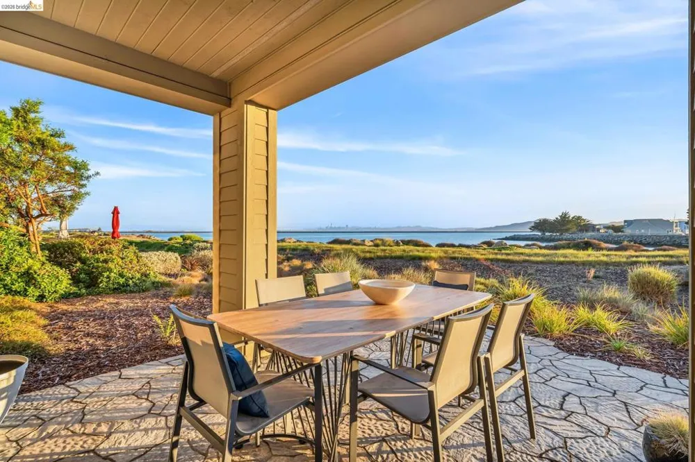 6 Waterline Pl Richmond, CA 94801