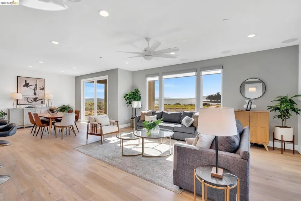 6 Waterline Pl Richmond, CA 94801