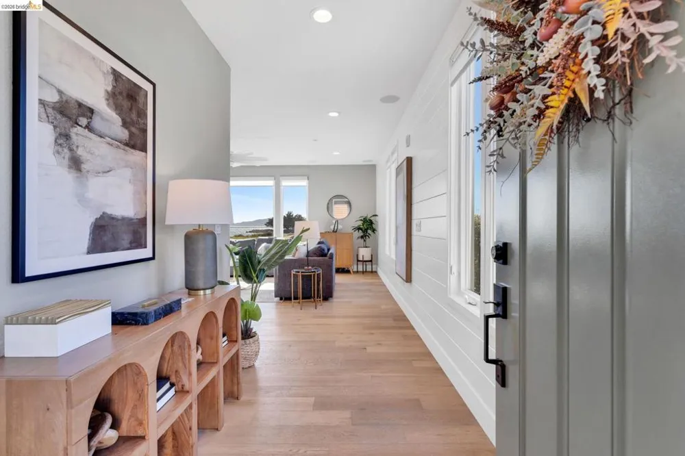 6 Waterline Pl Richmond, CA 94801
