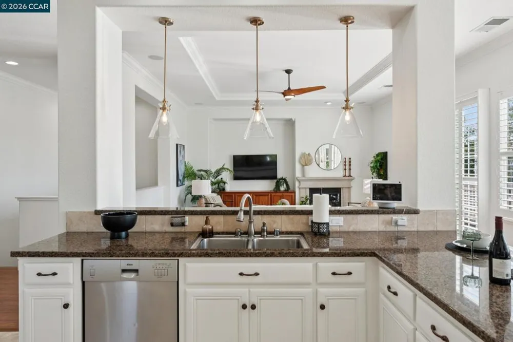 4360 Kingswood Dr Concord, CA 94518