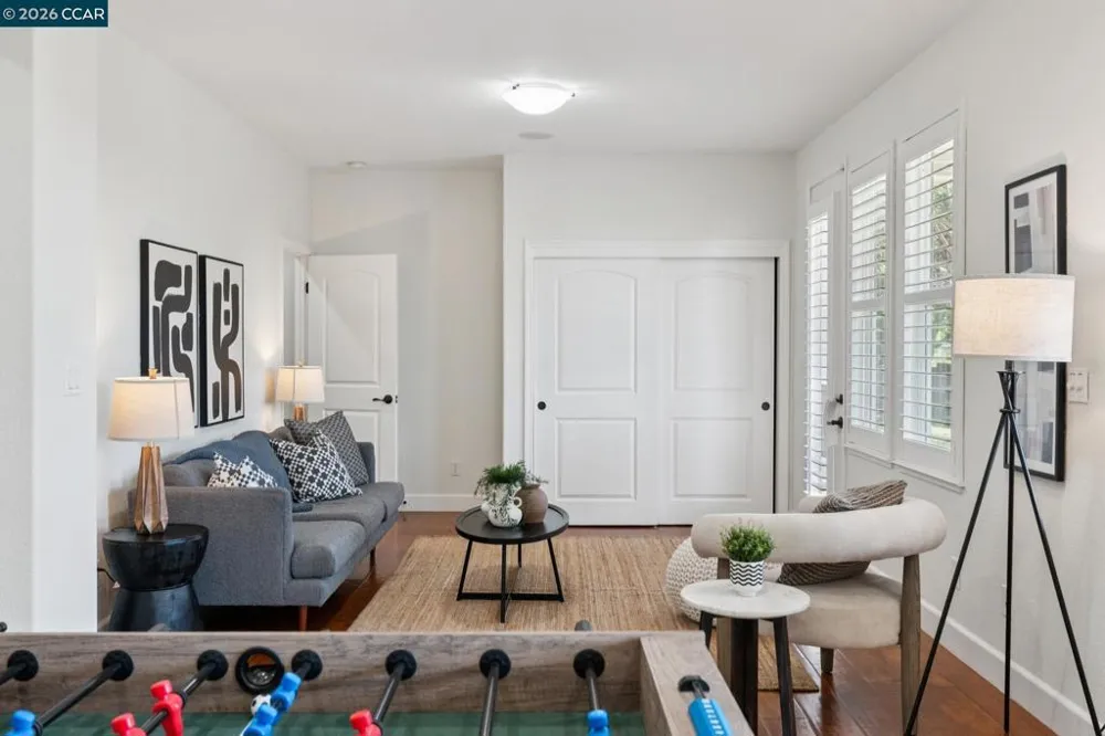 4360 Kingswood Dr Concord, CA 94518