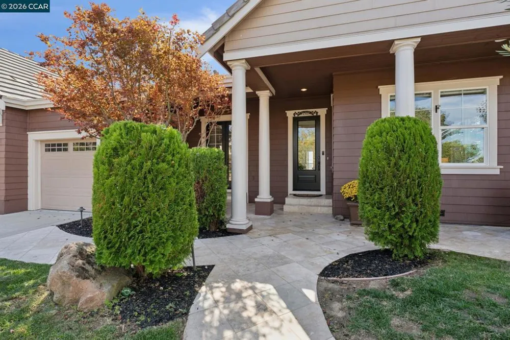 4360 Kingswood Dr Concord, CA 94518