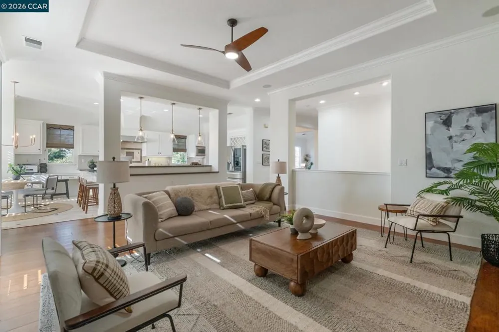 4360 Kingswood Dr Concord, CA 94518