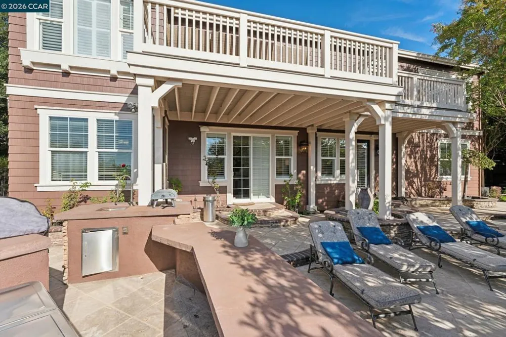 4360 Kingswood Dr Concord, CA 94518