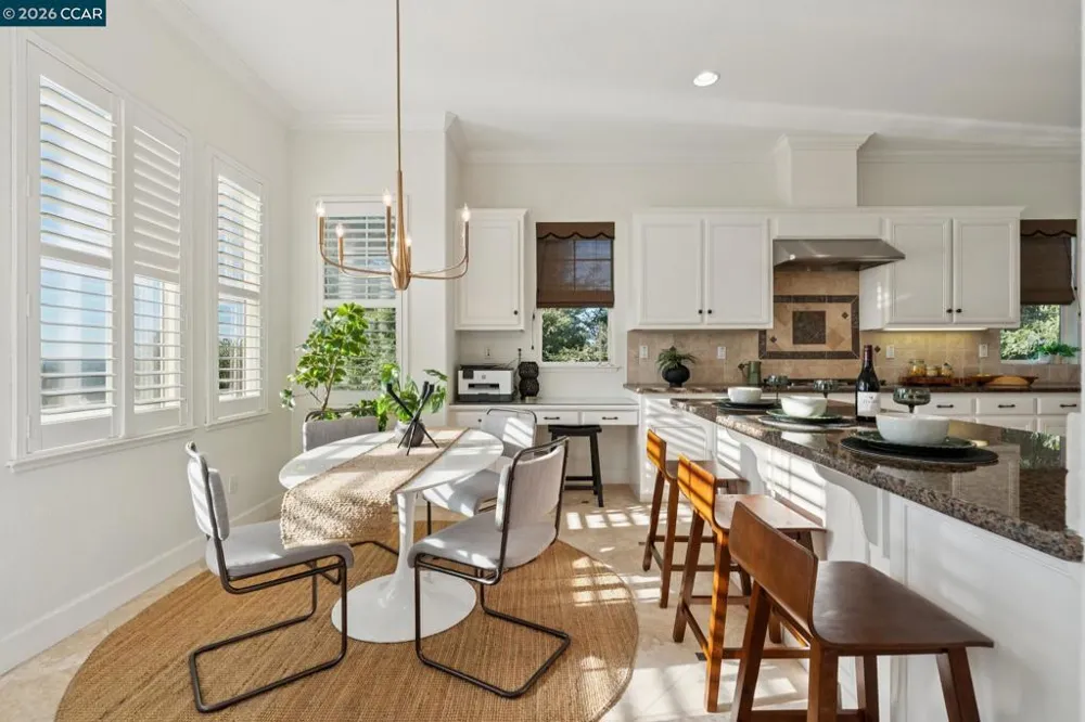 4360 Kingswood Dr Concord, CA 94518