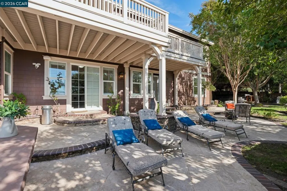 4360 Kingswood Dr Concord, CA 94518