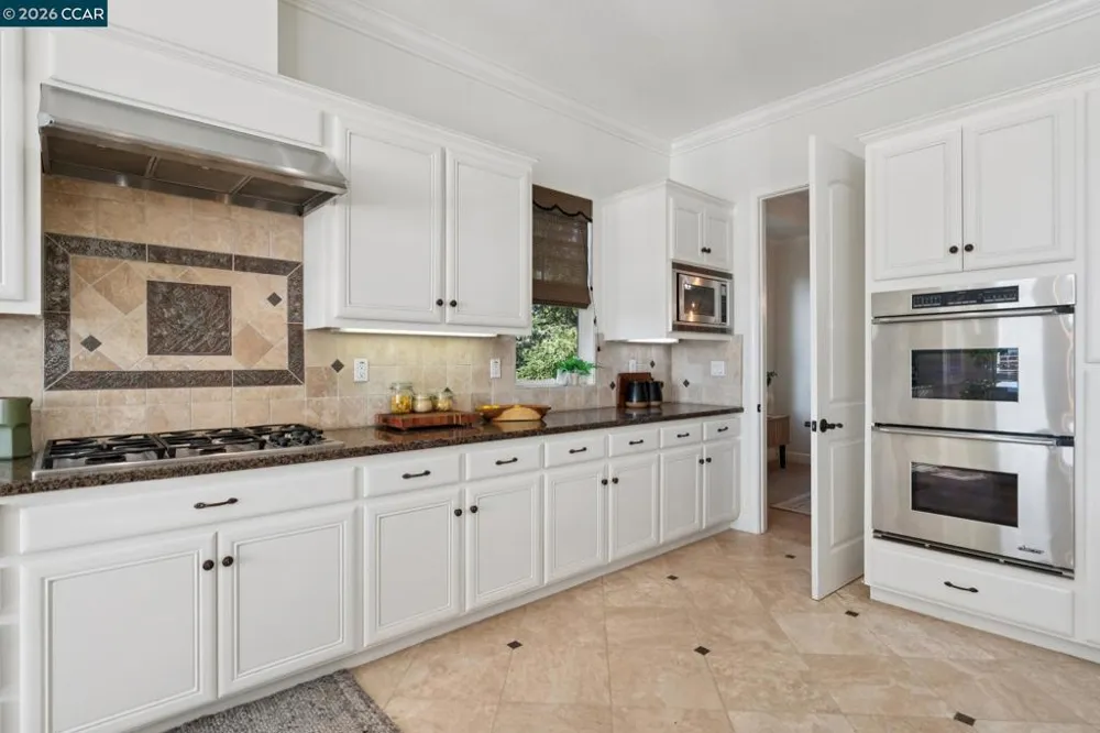 4360 Kingswood Dr Concord, CA 94518