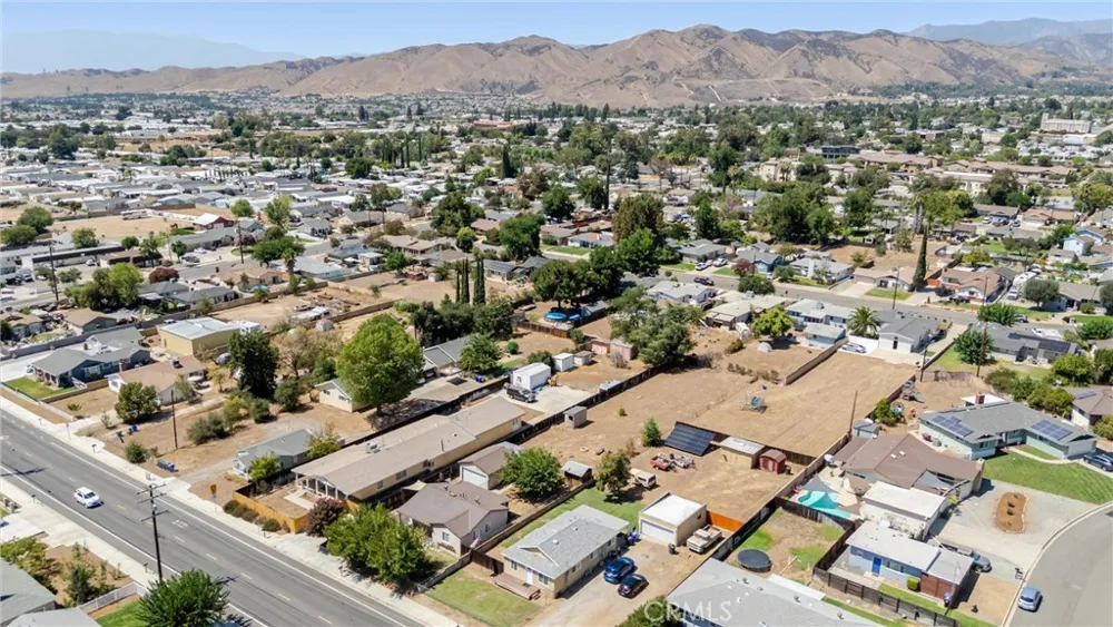 34792 Avenue E Yucaipa, CA 92399