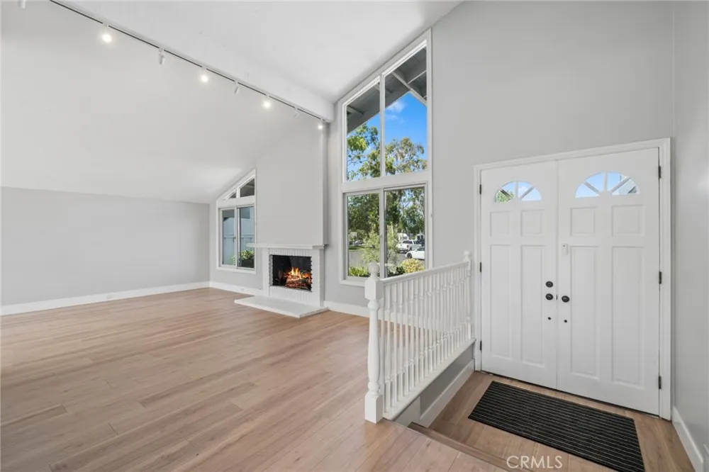 1939 Port Laurent Newport Beach, CA 92660