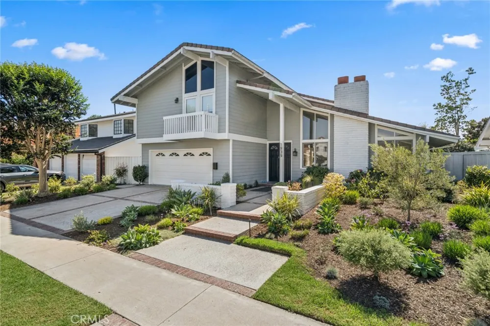 1939 Port Laurent Newport Beach, CA 92660