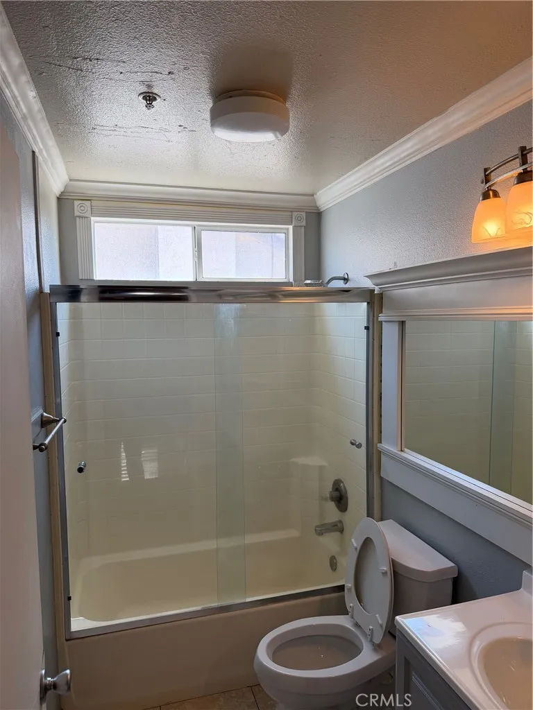 10532 Arabian Montclair, CA 91763