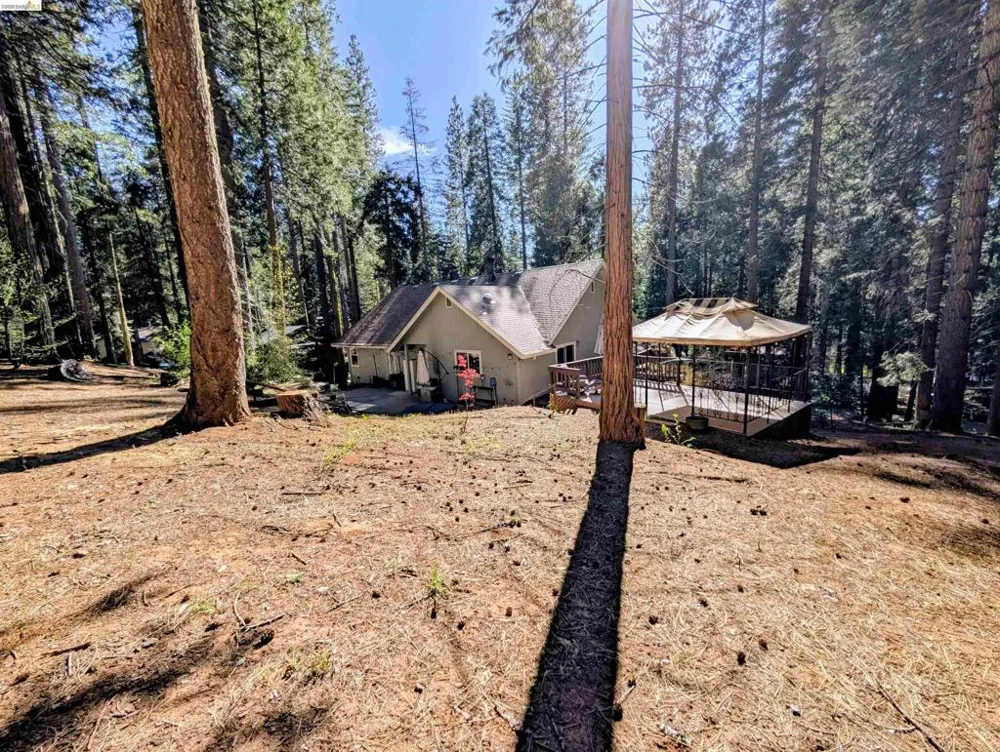 25149 Abraham Long Barn, CA 95335