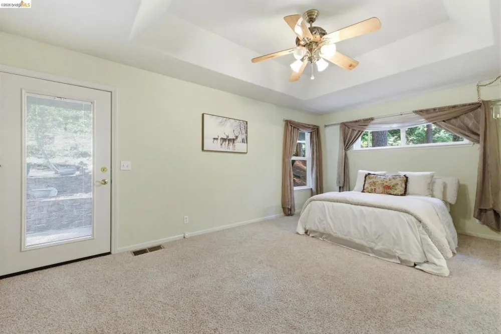 25149 Abraham Long Barn, CA 95335