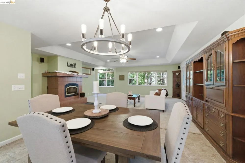 25149 Abraham Long Barn, CA 95335