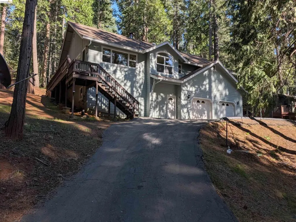 25149 Abraham Long Barn, CA 95335