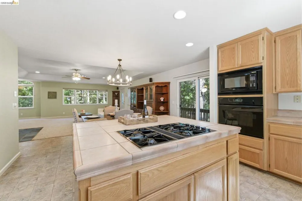25149 Abraham Long Barn, CA 95335