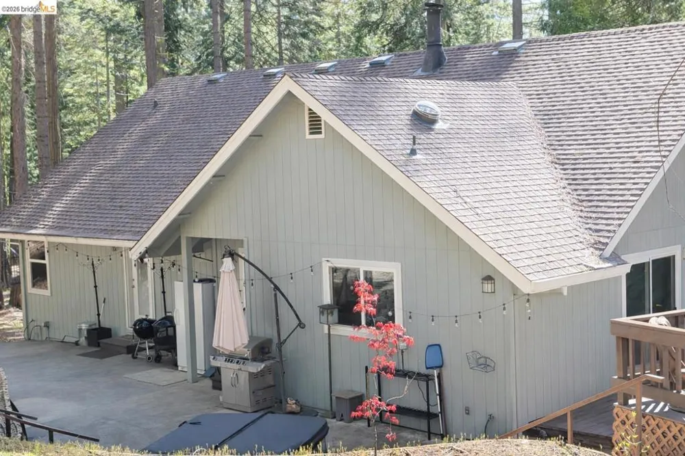 25149 Abraham Long Barn, CA 95335