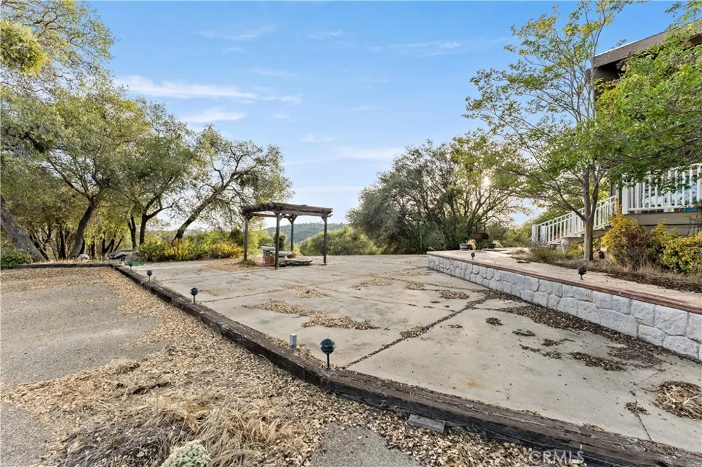 2160 State Highway 49 S Mariposa, CA 95338